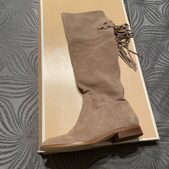 Michael Kors Rhea Flat Boots NWOT - Picture 2 of 11